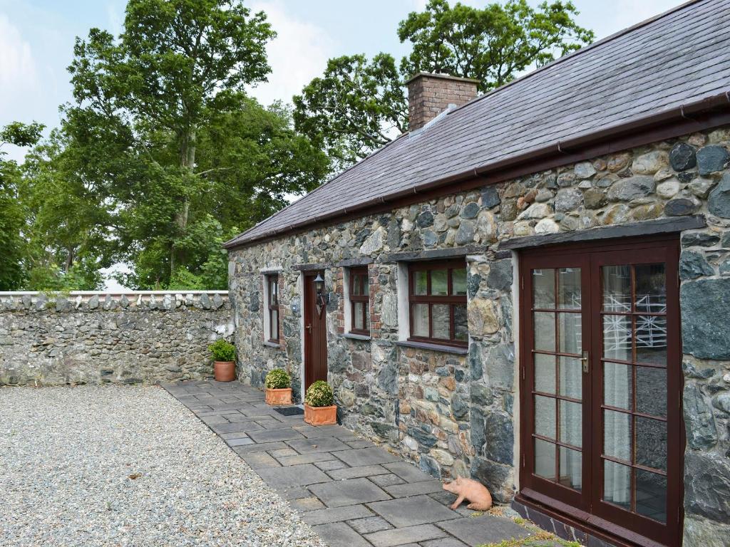 Elidir Cottage room 1