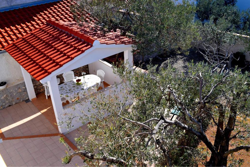 Family home in Sevid - seaside, garden, grill, quiet room 5