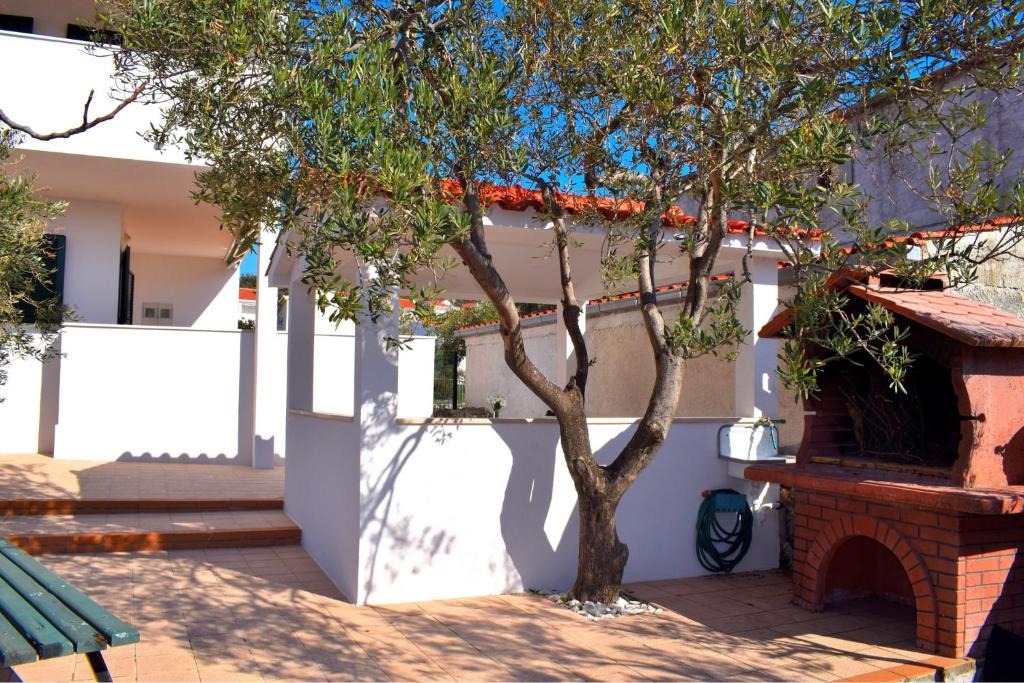 Family home in Sevid - seaside, garden, grill, quiet room 6