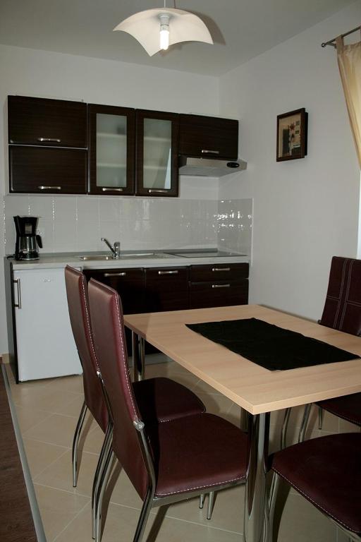 Fineda Grande Apartments room 5