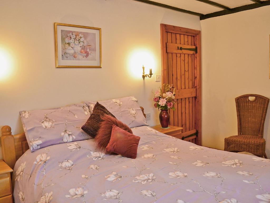 Fox Cottage room 2