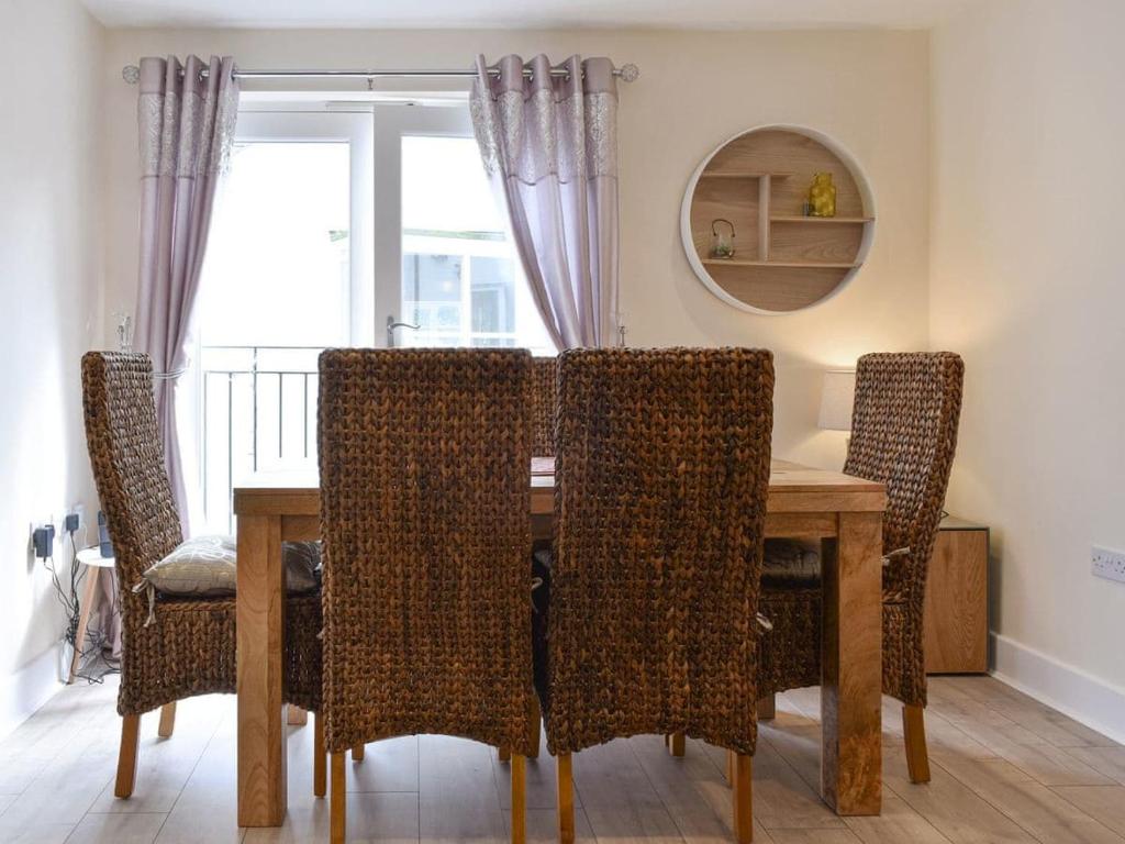 George's Retreat room 6