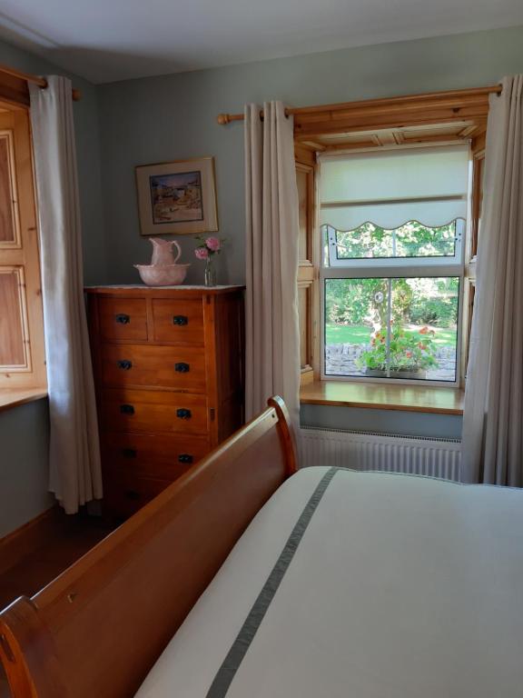 Station House Glenties room 1