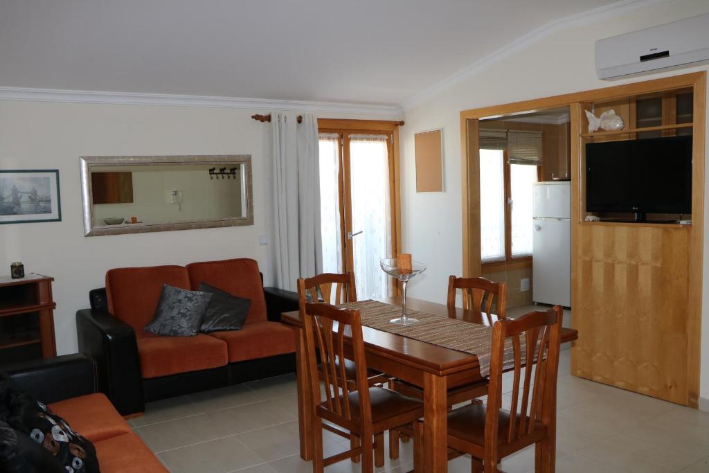 Grace Beach House room 2