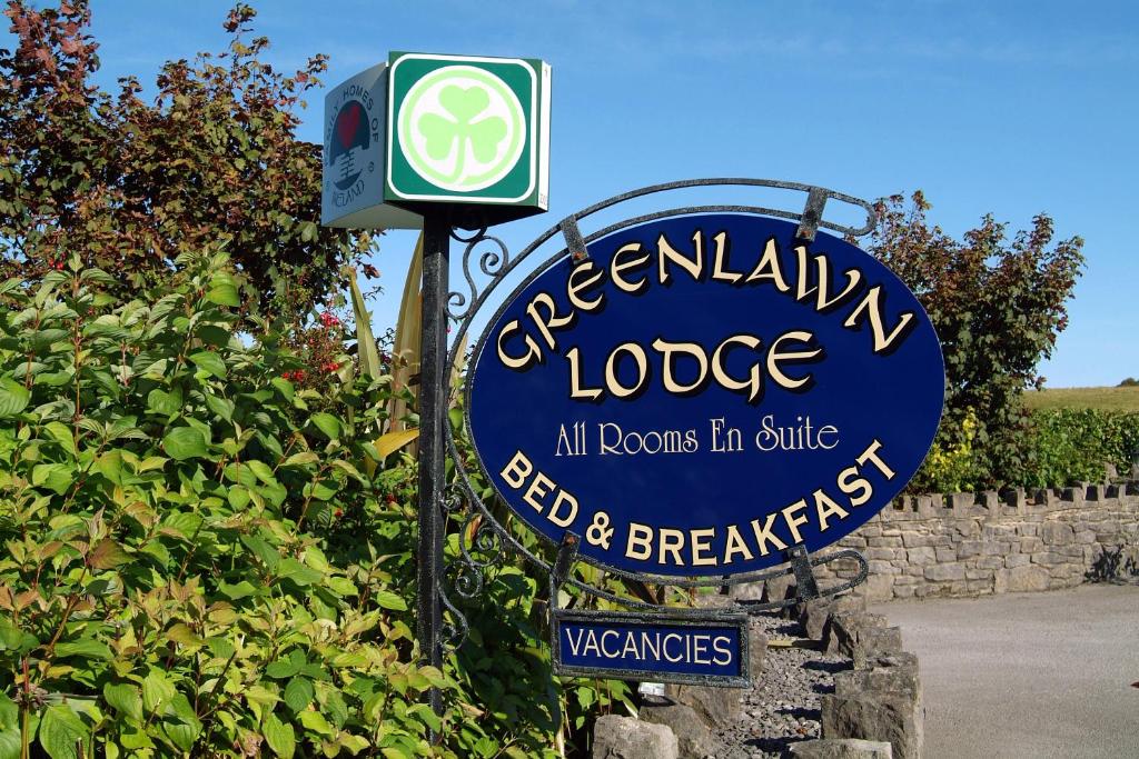 Greenlawn Lodge room 1