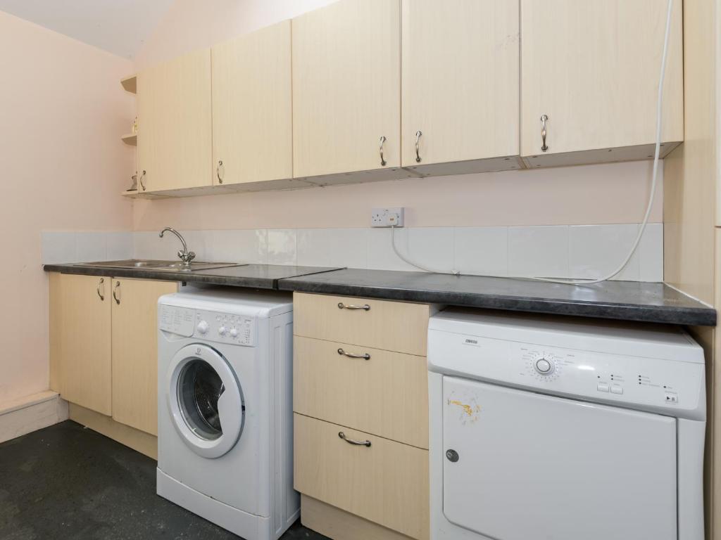 Hartrees House room 5