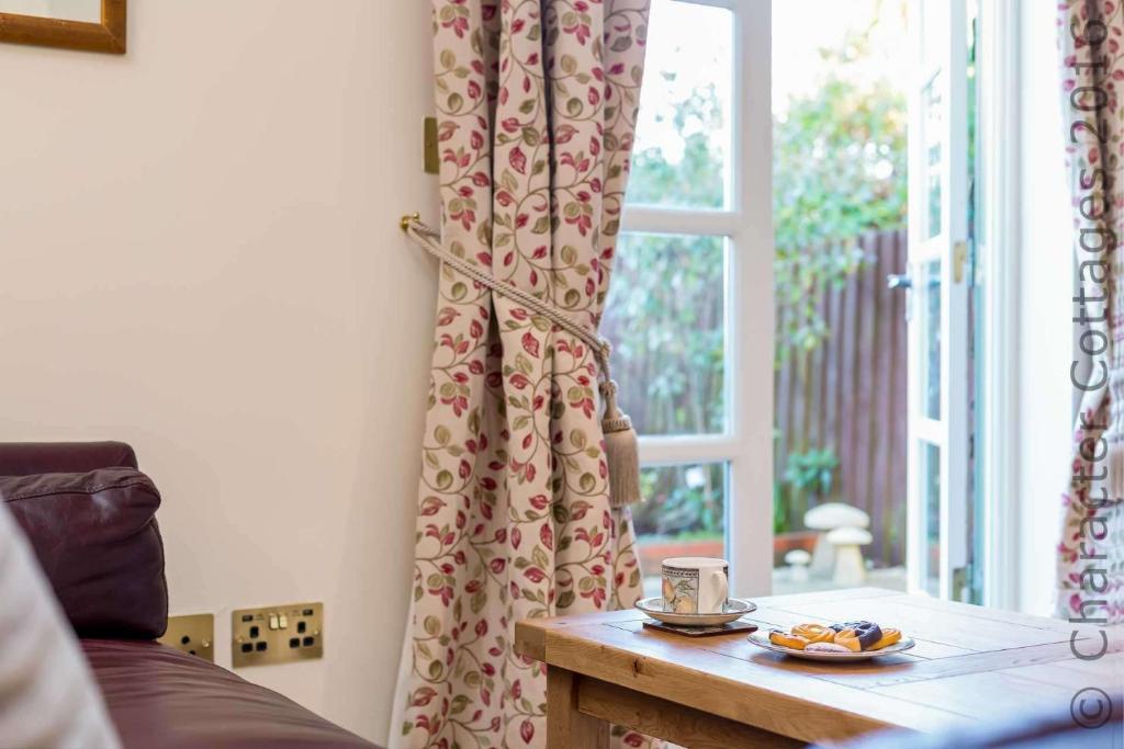 Headford Cottage room 3