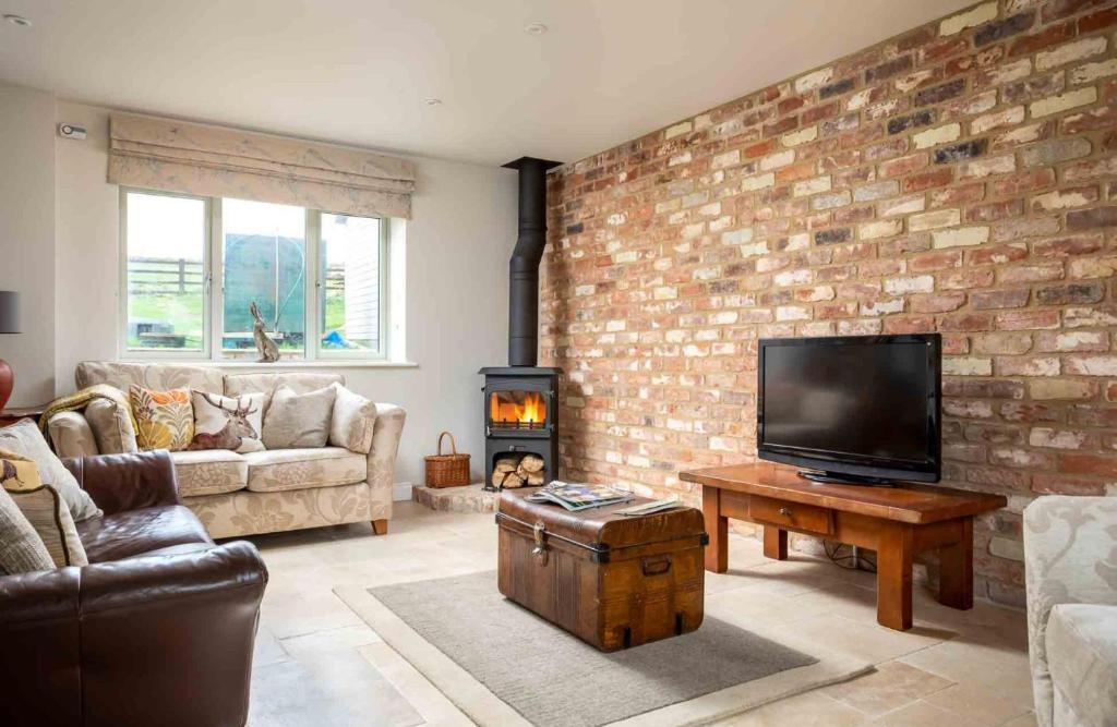 Hetty's Stables room 2