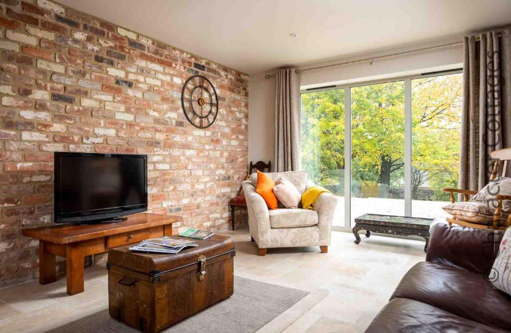 Hetty's Stables room 3