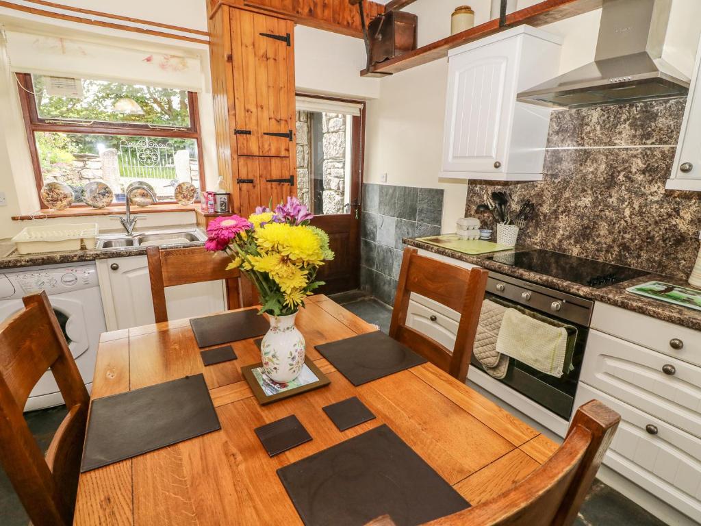 Horrace Farm Cottage room 4