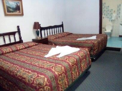 Hotel Spring room 2