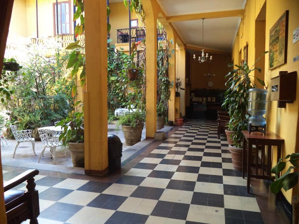 Hotel Spring room 5