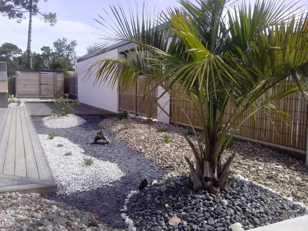 house + private pool 1 room 5