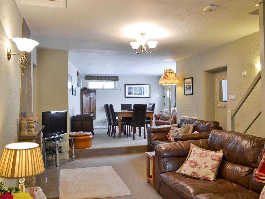 Jessamy Cottage room 1