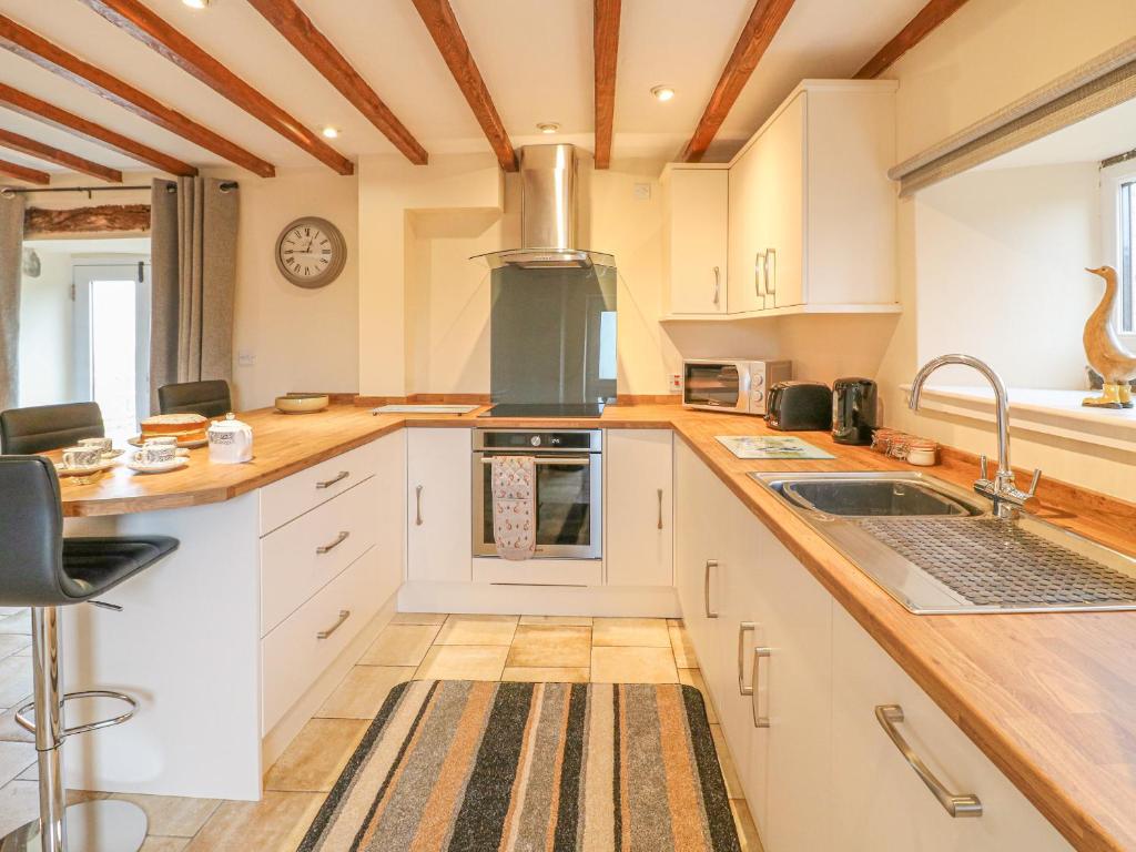 Lane Head Cottage room 5