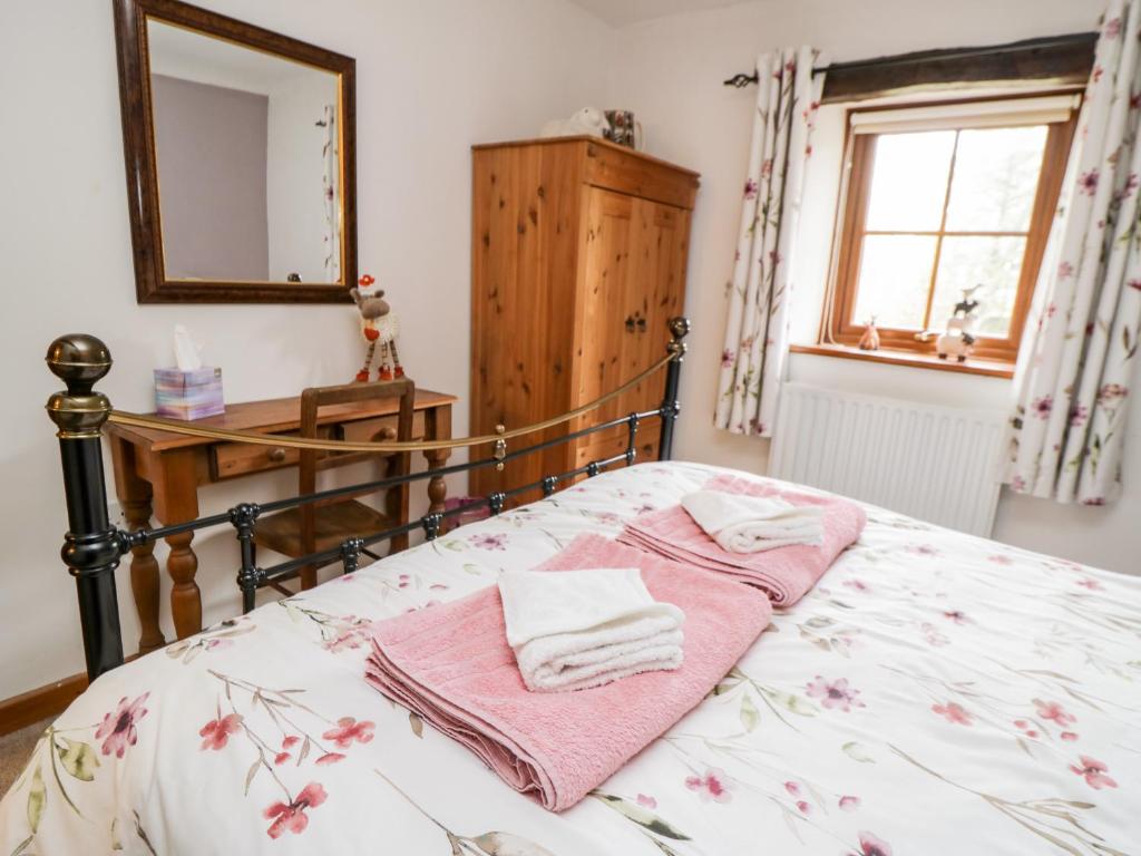 Lavender Cottage room 6