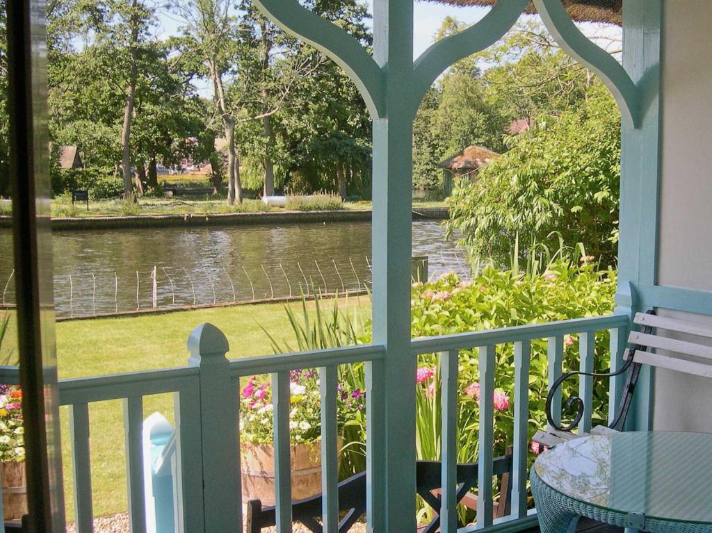 Leisure Hour Wroxham room 4