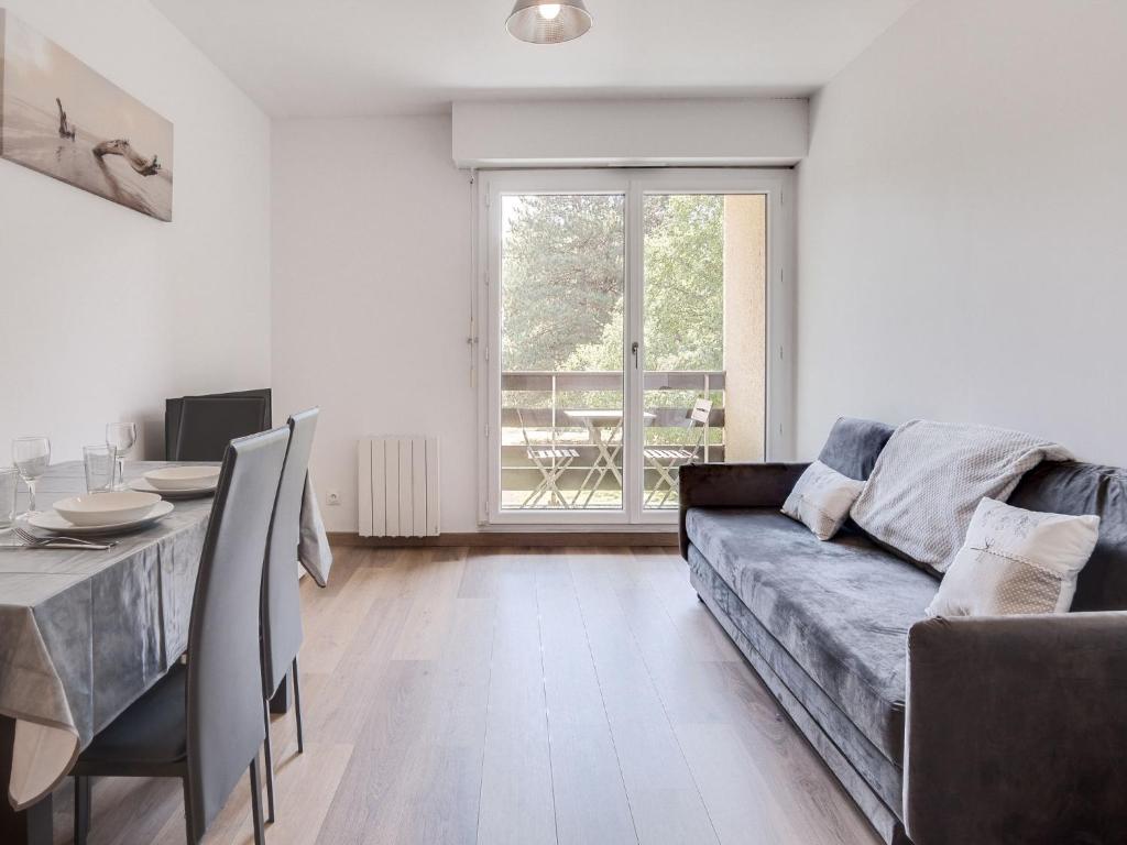 Apartment Le Sporting-14 room 4