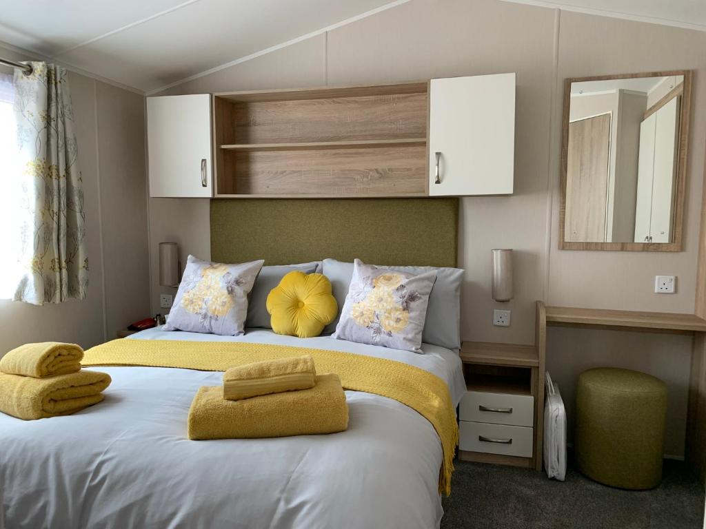 Lilswood Holiday Park Annie’s Retreat Blanchland room 3