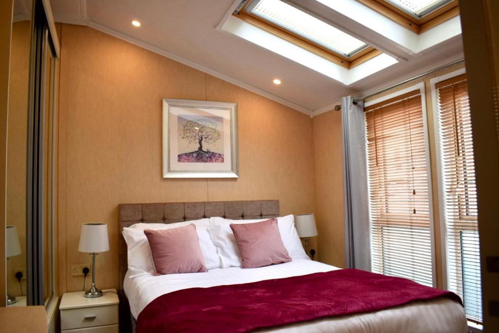 Hot Tub Lodge Percy Wood Golf Course In Swarland Welcome
