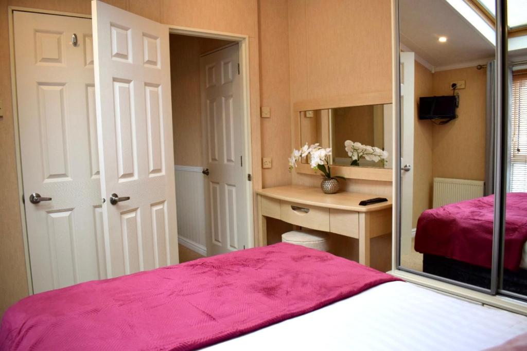 Hot Tub Lodge Percy Wood Golf Course In Swarland Welcome