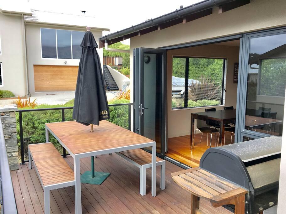 Magical Lake and Mountain Views room 5