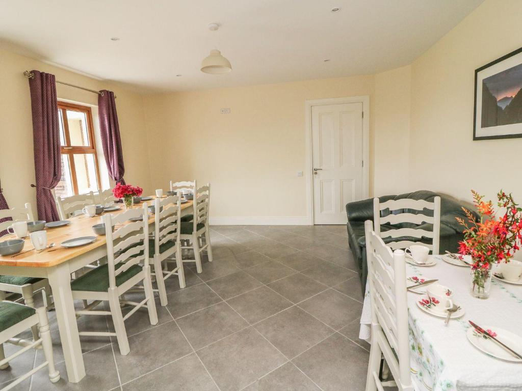 Malachys Rest Dingle room 5