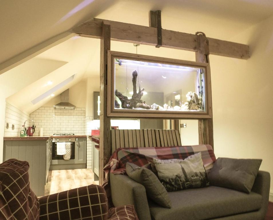 Manhattan loft room 5