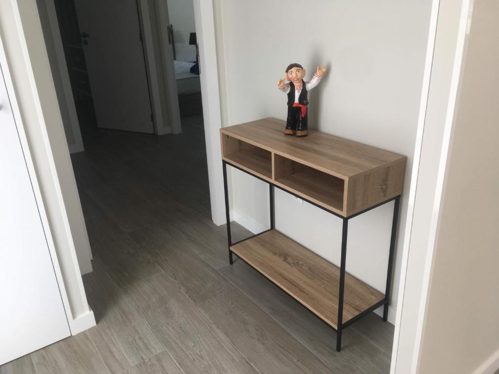 Meirinha House room 5