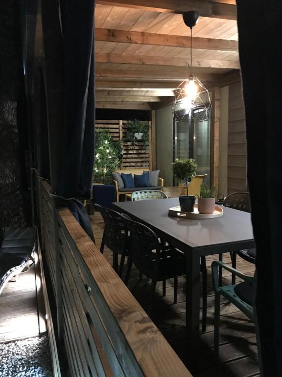 Modern mobile home Ani in camping park room 2