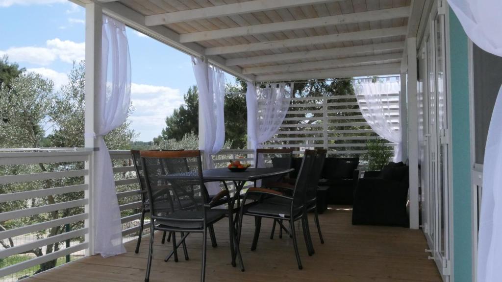 Mobile home Peggy room 2