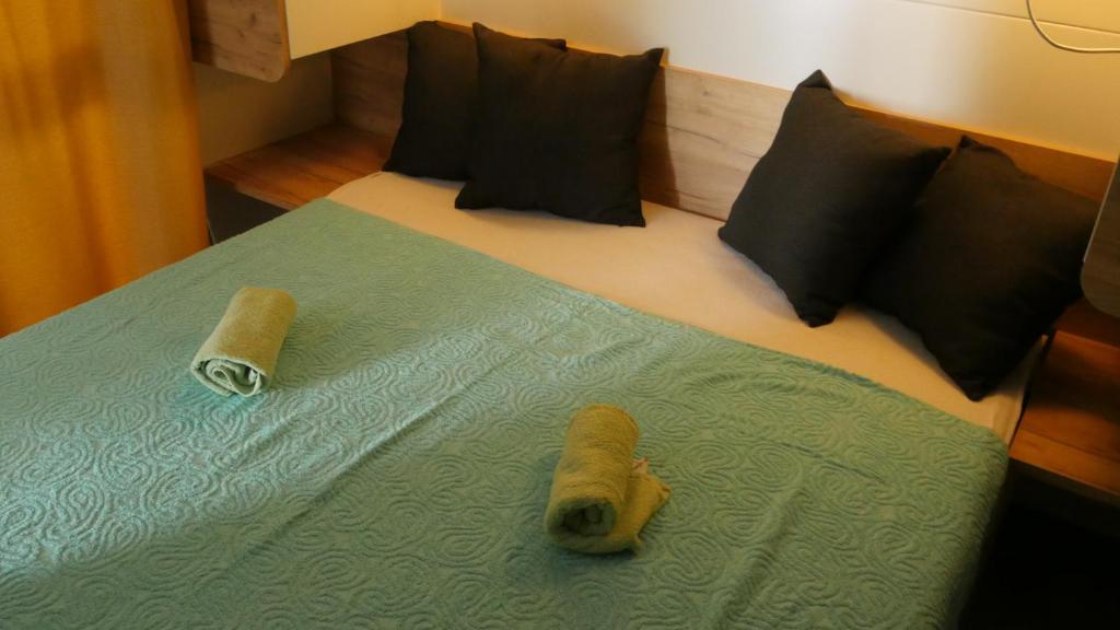 Mobile home Peggy room 4