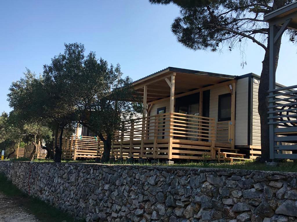 Mobile Homes Anita room 2