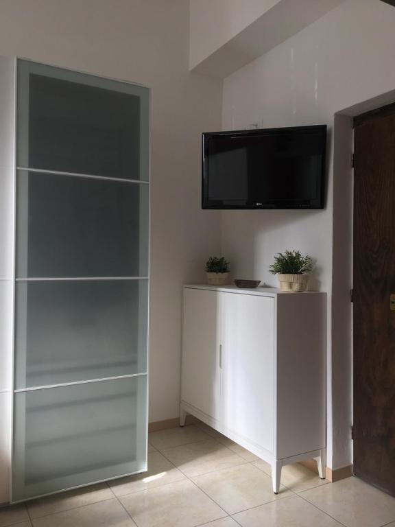 Negroli Flat room 3