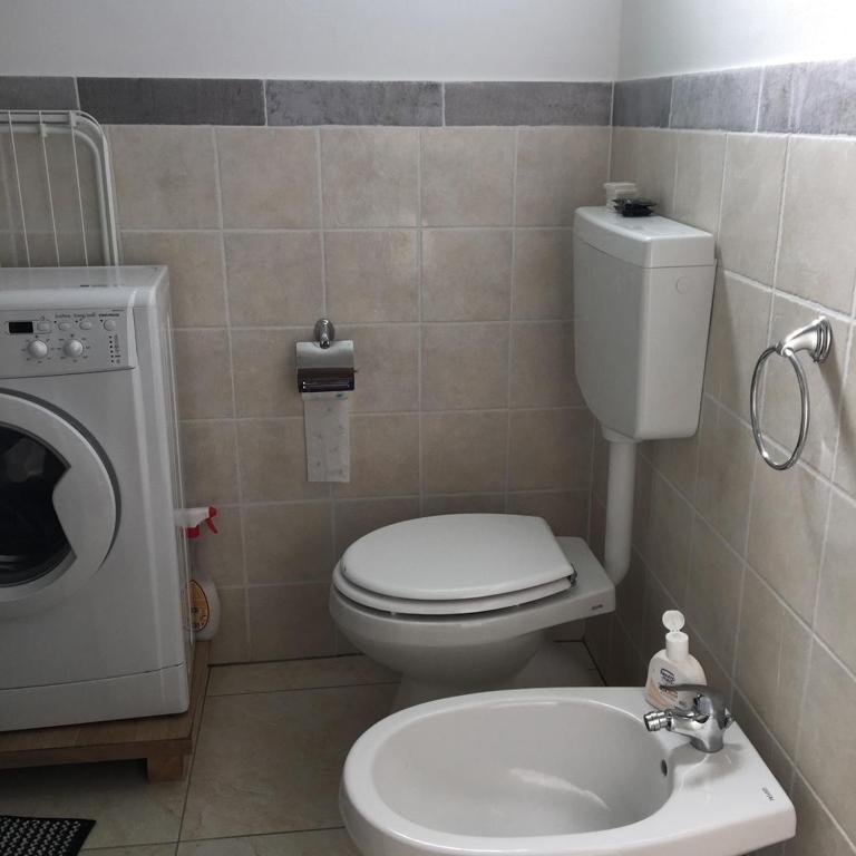 Negroli Flat room 6