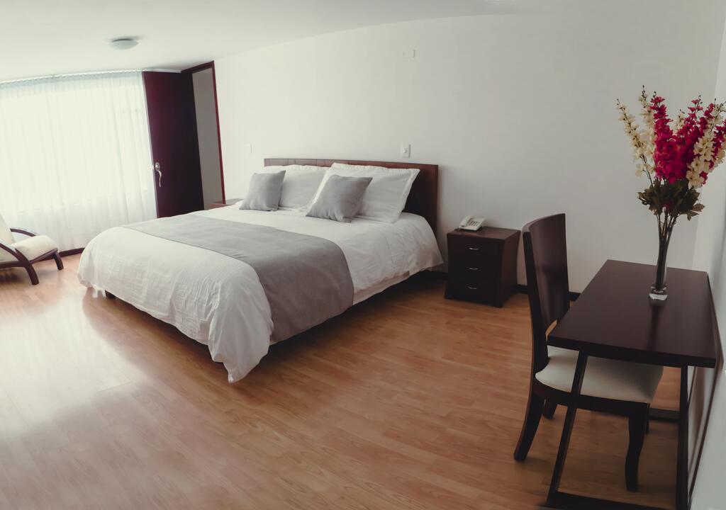 Nogal Suite Hotel room 5