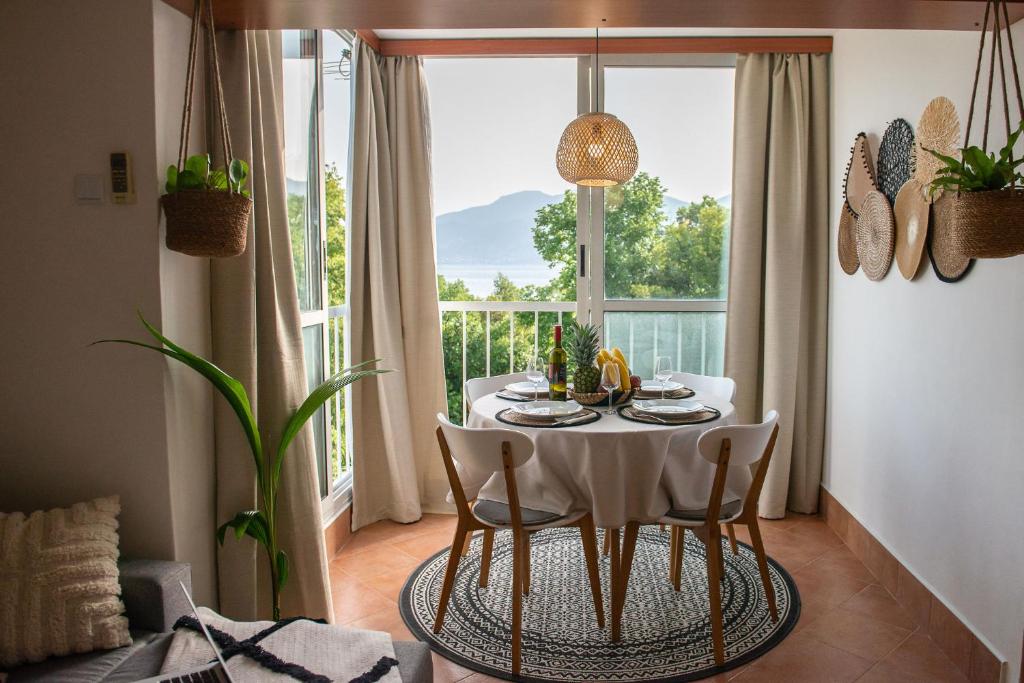 Nook room 2