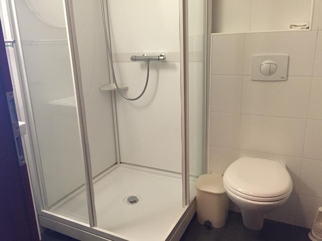 North Star Apartments room 5