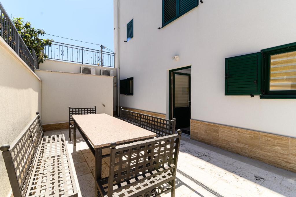 The Place Apartments Okrug Gornji room 5