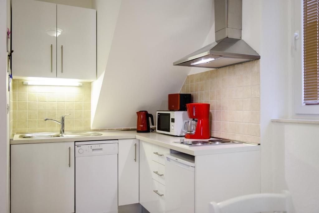 Apartment Peristil Aurea- Split center room 6