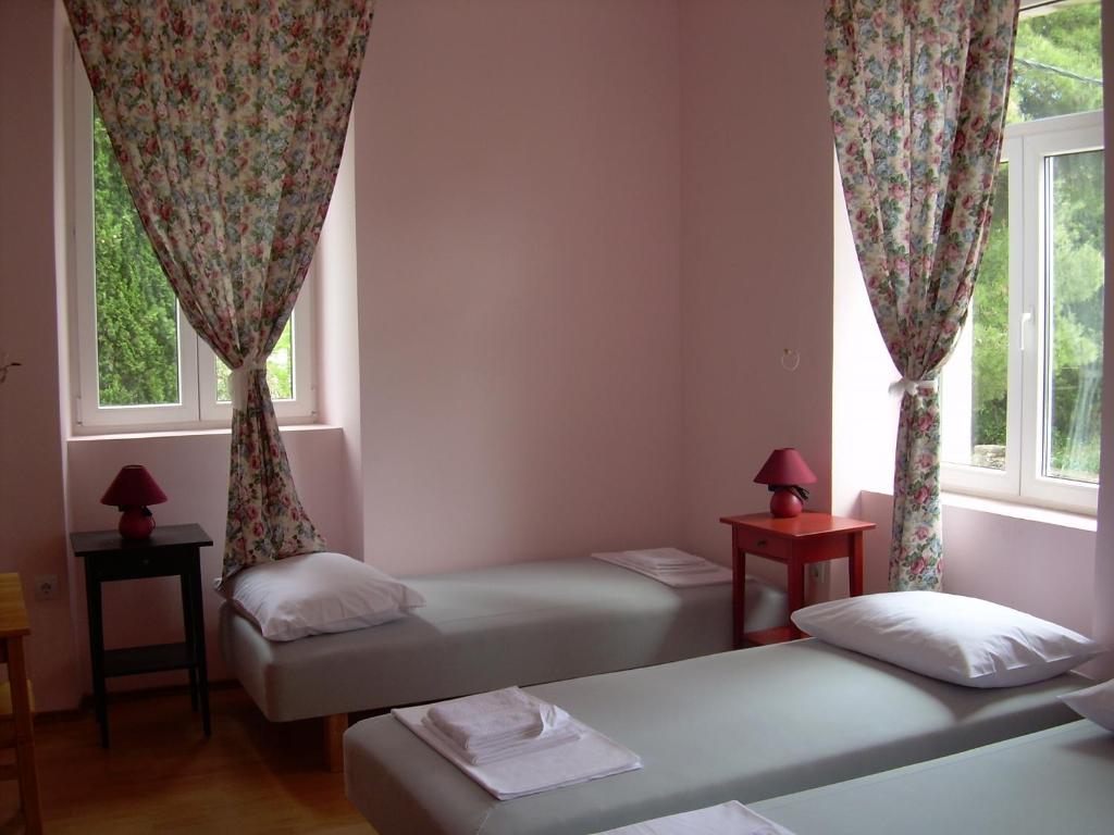 Phara Hostel room 5