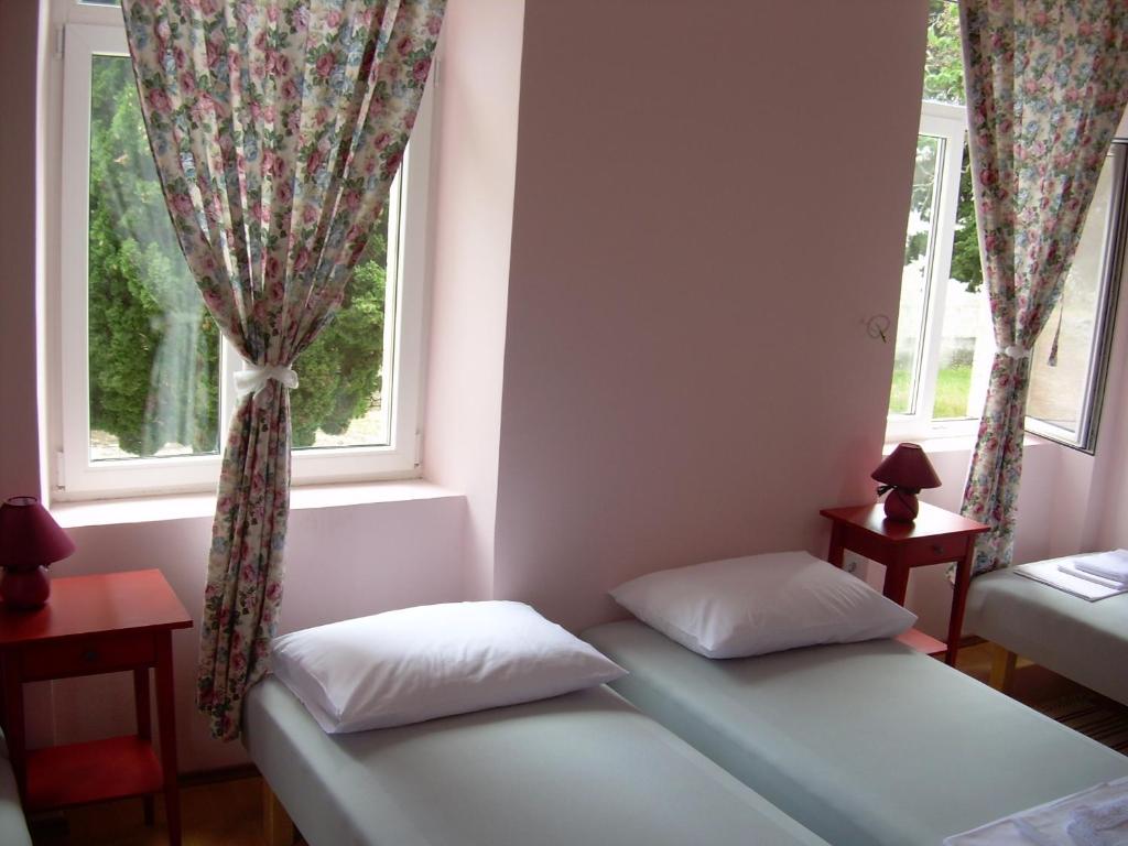Phara Hostel room 6