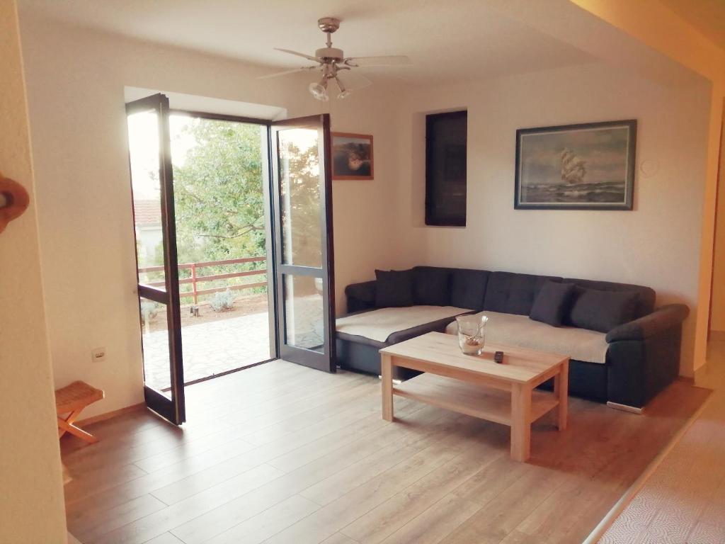 Holiday house Pinus Pinea room 1