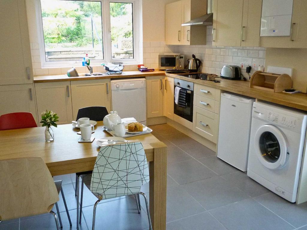 Priory Bungalow Dunster room 1