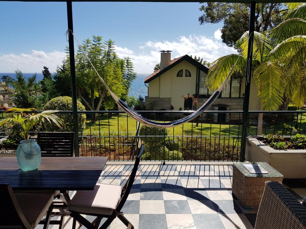 Reids Gardens Luxury Flat in Madeira Island room 1