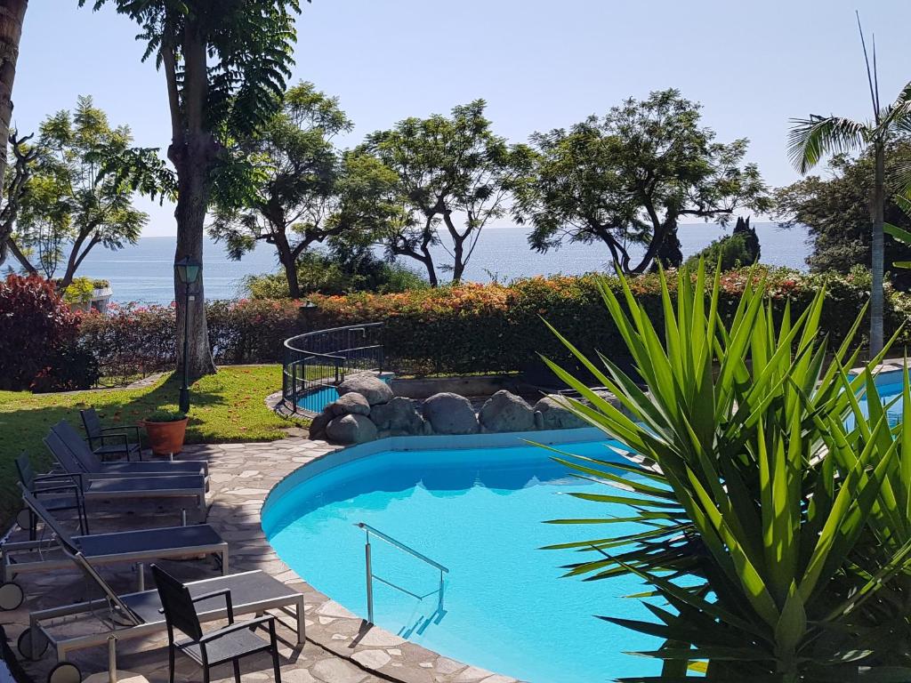 Reids Gardens Luxury Flat in Madeira Island room 3