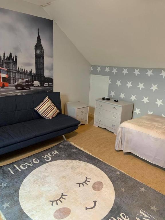 Riverside room 1