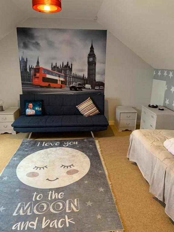 Riverside room 4