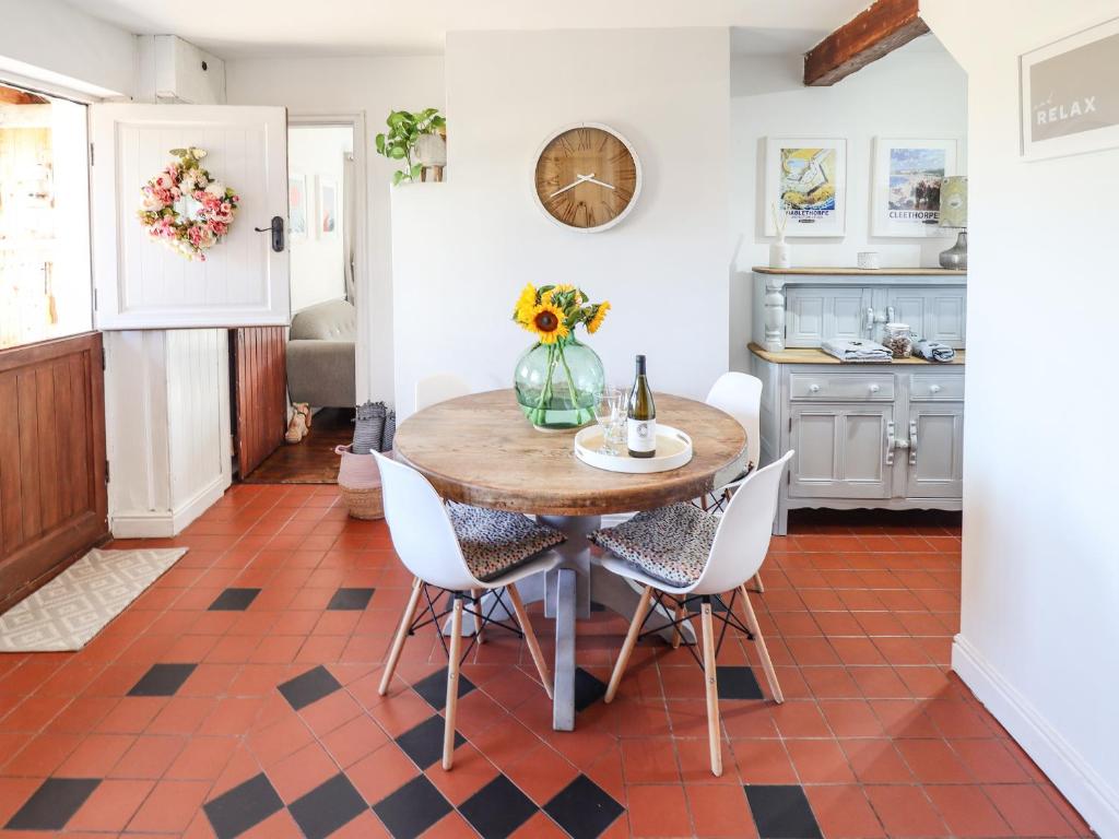 Rose Cottage room 4