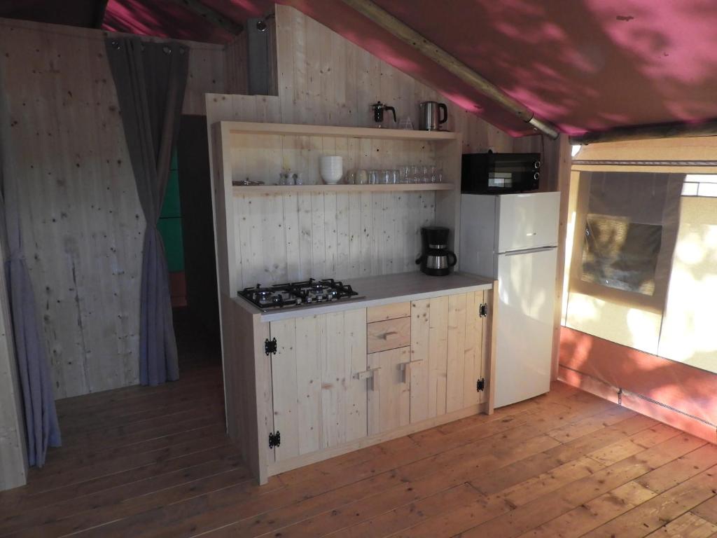 DT Lodge Tent Safari Joy, Lanterna room 4